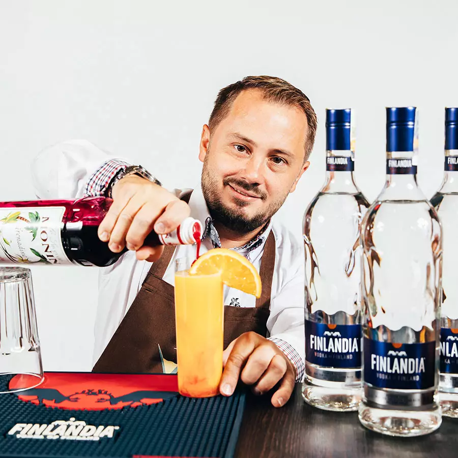 Barcatering - Barmanská show po celém Česku - David Smolný