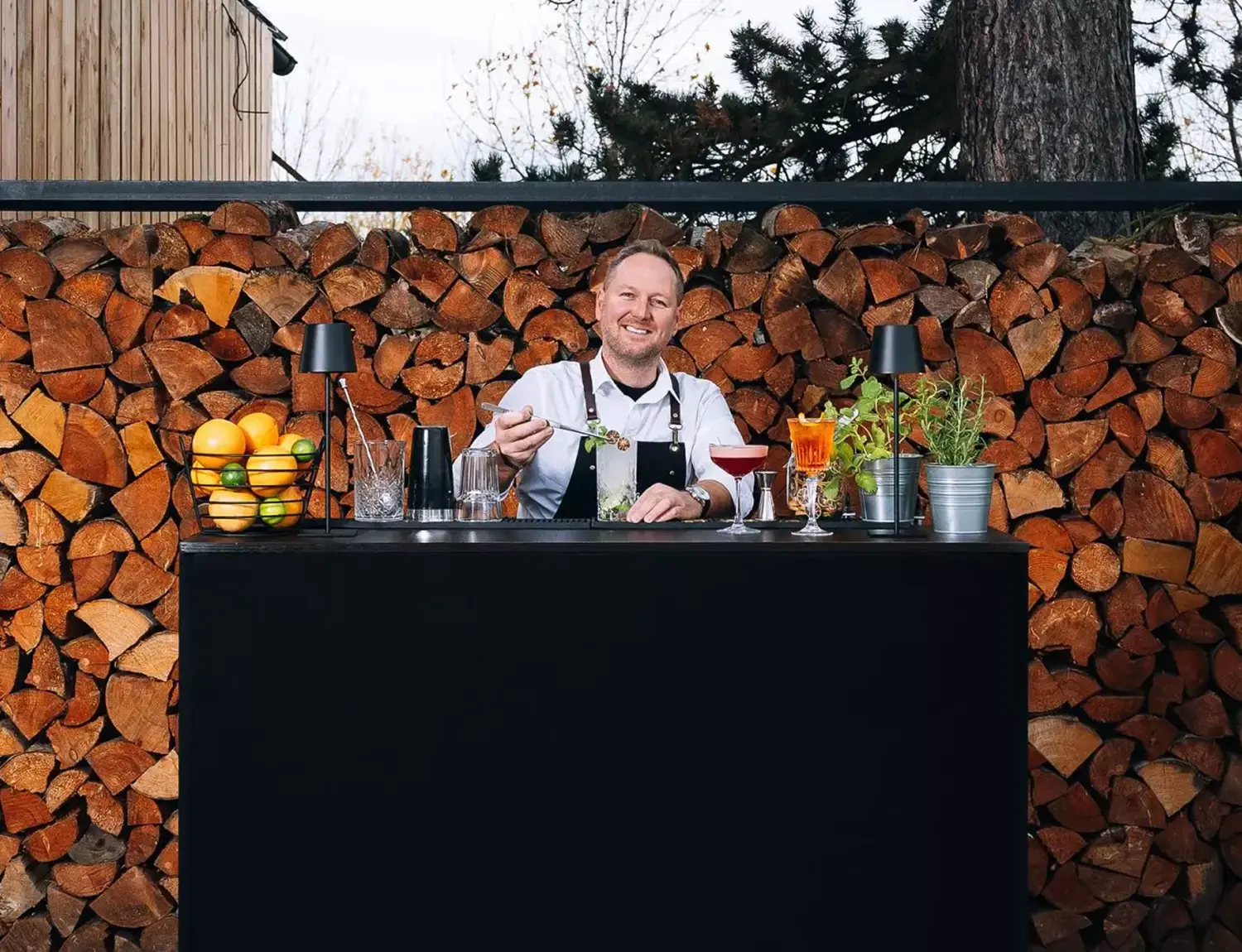 Barcatering - Mobilní bar Medium Black
